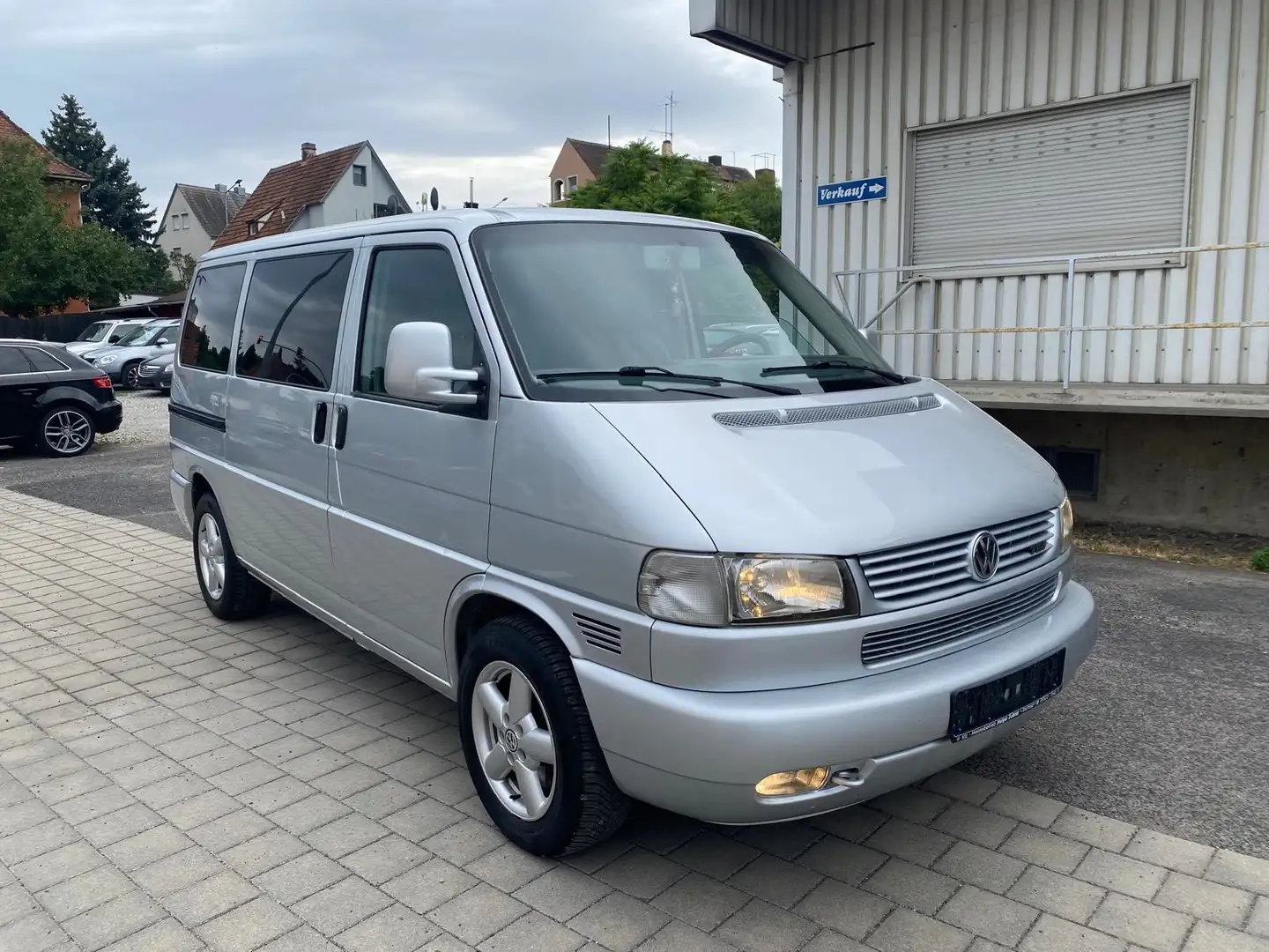 Volkswagen T4 Multivan TDI Generation*Klimaauto.*Tempomat.*AHK.* Silber - 2