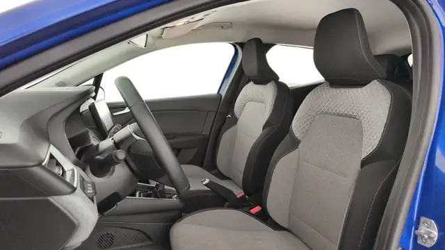 Renault Clio view 12