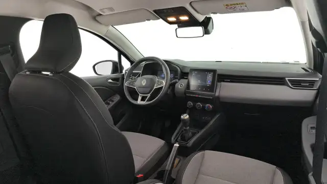 Renault Clio view 15