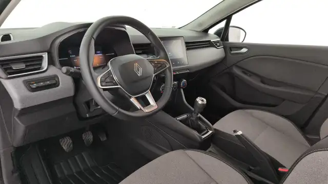 Renault Clio view 11
