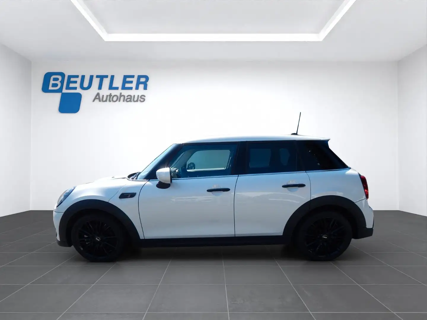 MINI Cooper S 17" DKG 5-T Navi MID LED DA Kamera SHZ Fehér - 2