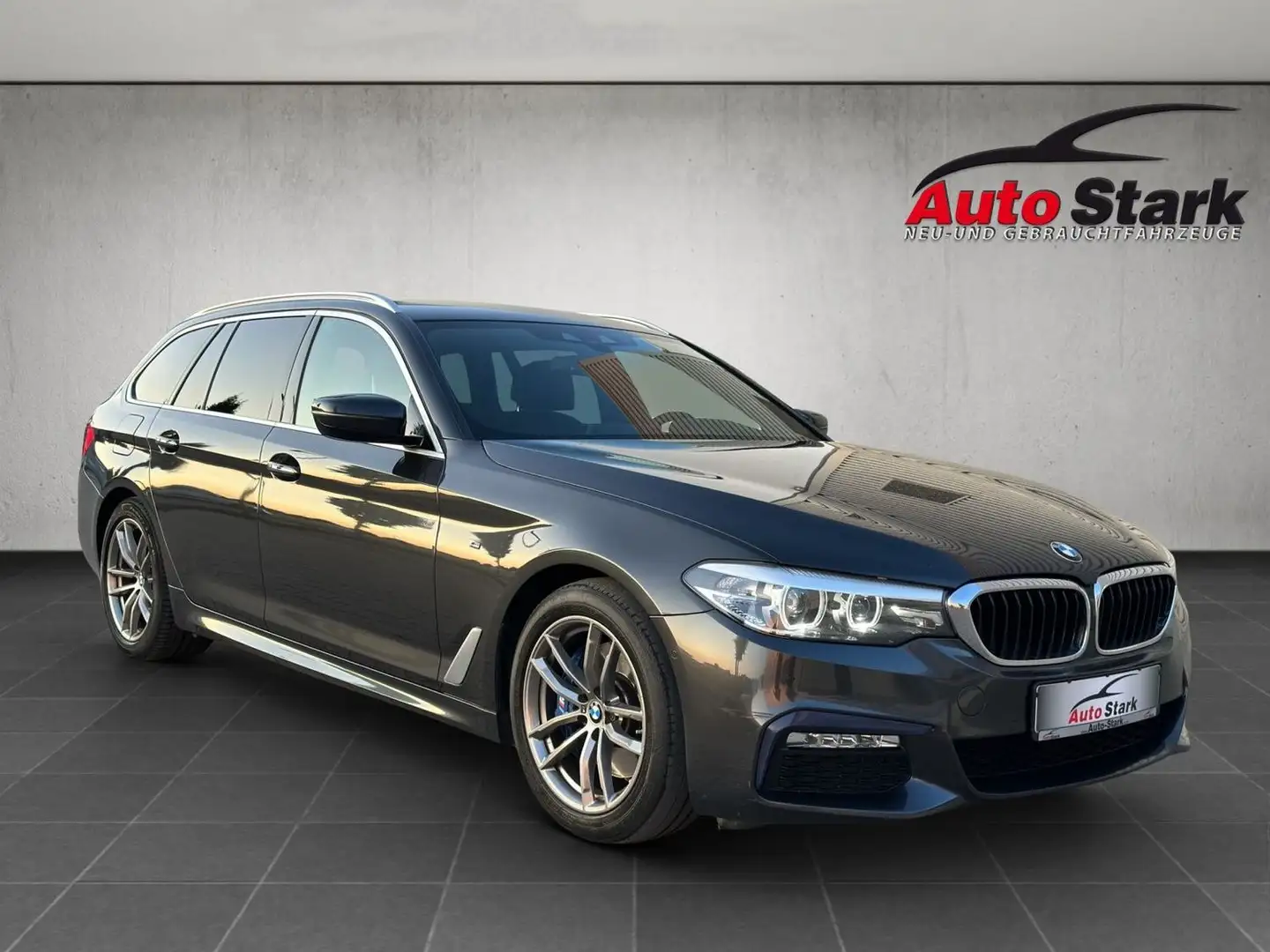 BMW 530 d M Sport°Standhzg°LED°Leder°Scheckheftgepflegt° Gris - 2