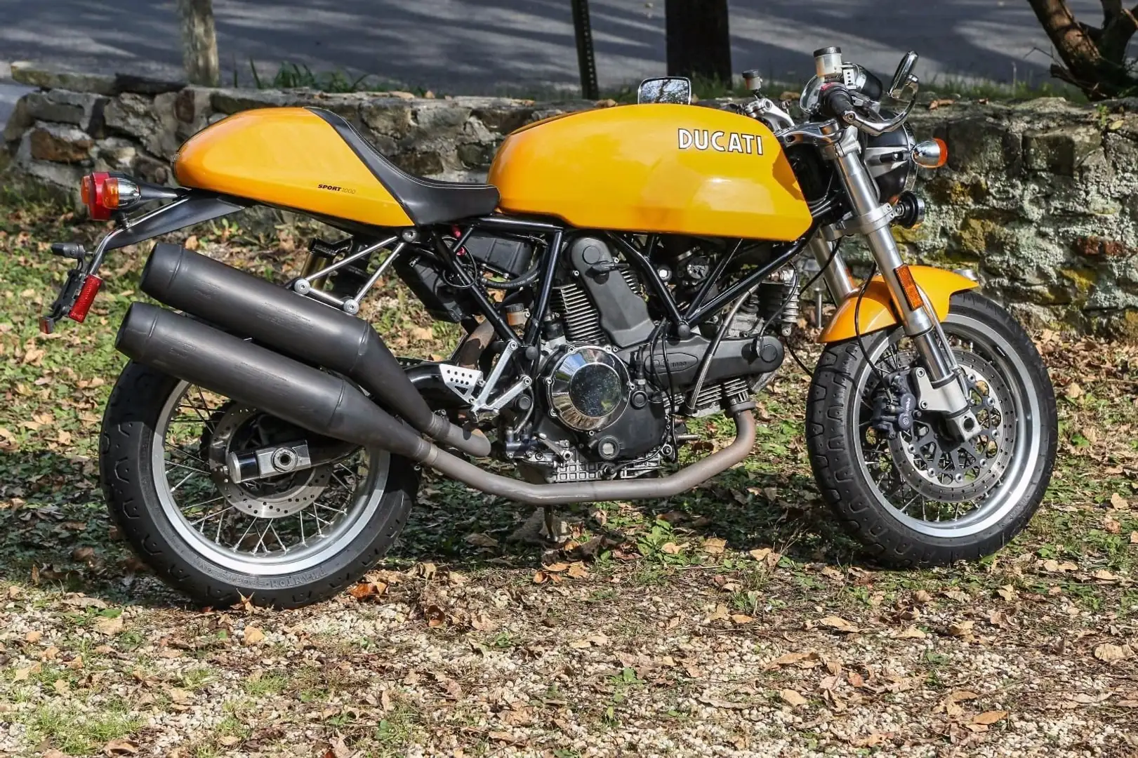 Ducati 1000 Sport Amarillo - 1