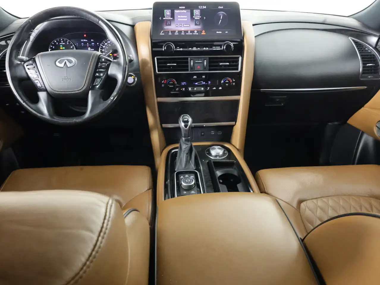 Infiniti QX80 снимка Infiniti QX80