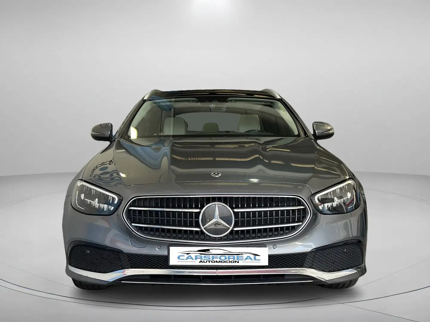 Mercedes-Benz E 220 d Estate Gris - 2
