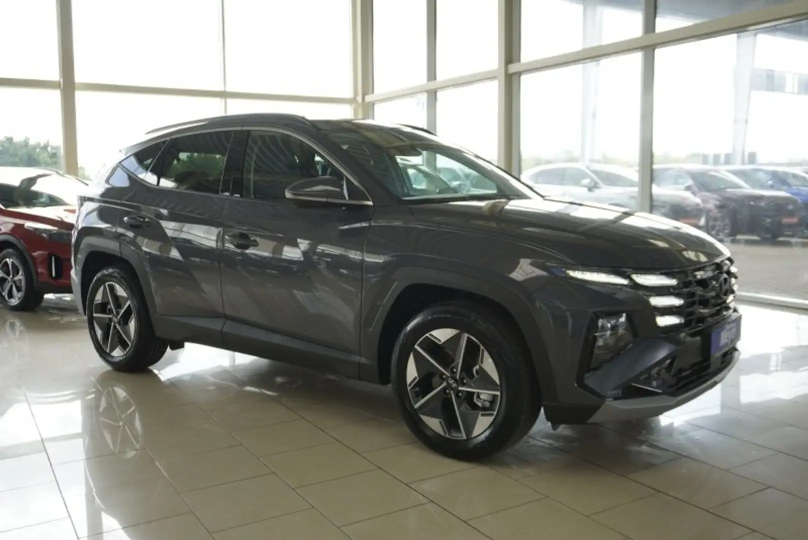 Hyundai TUCSON 1.6 T-GDI DCT Navi/Matrix/Keyless/el.Klappe Gri - 1