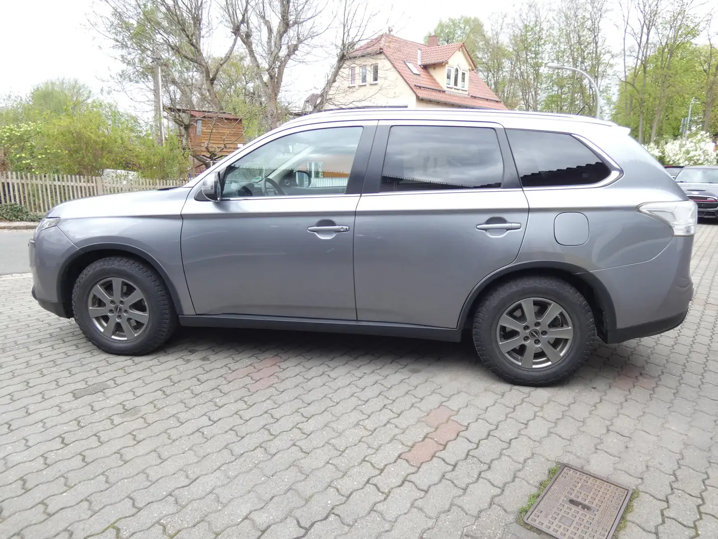 Mitsubishi Outlander ClearTec Instyle 4WD Gris - 2