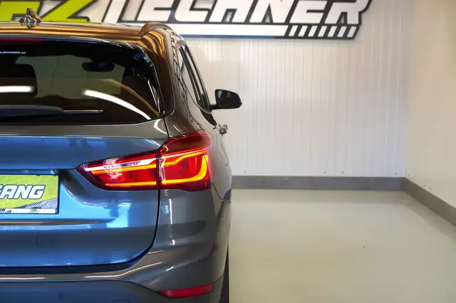 BMW X1 view 6