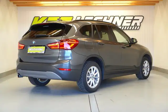 BMW X1 view 4