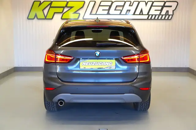 BMW X1 view 5