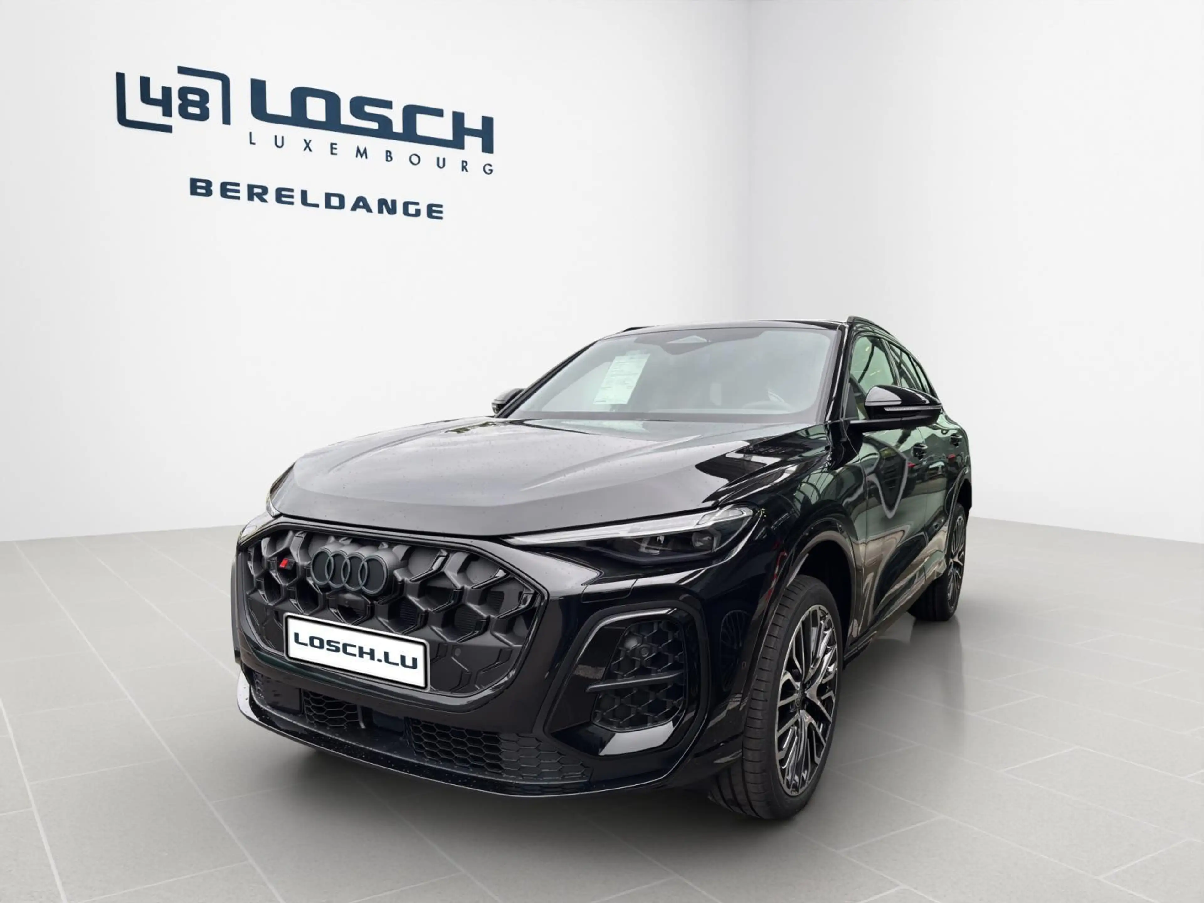 Audi SQ5 edition one mythosschwarz — photo 3