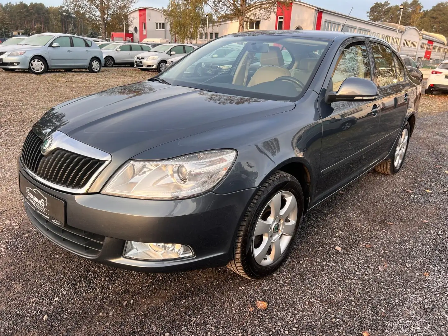 Skoda Octavia 1.8 TSI 1.Hand Tüv / Insp. neu PDC Klima Gris - 1