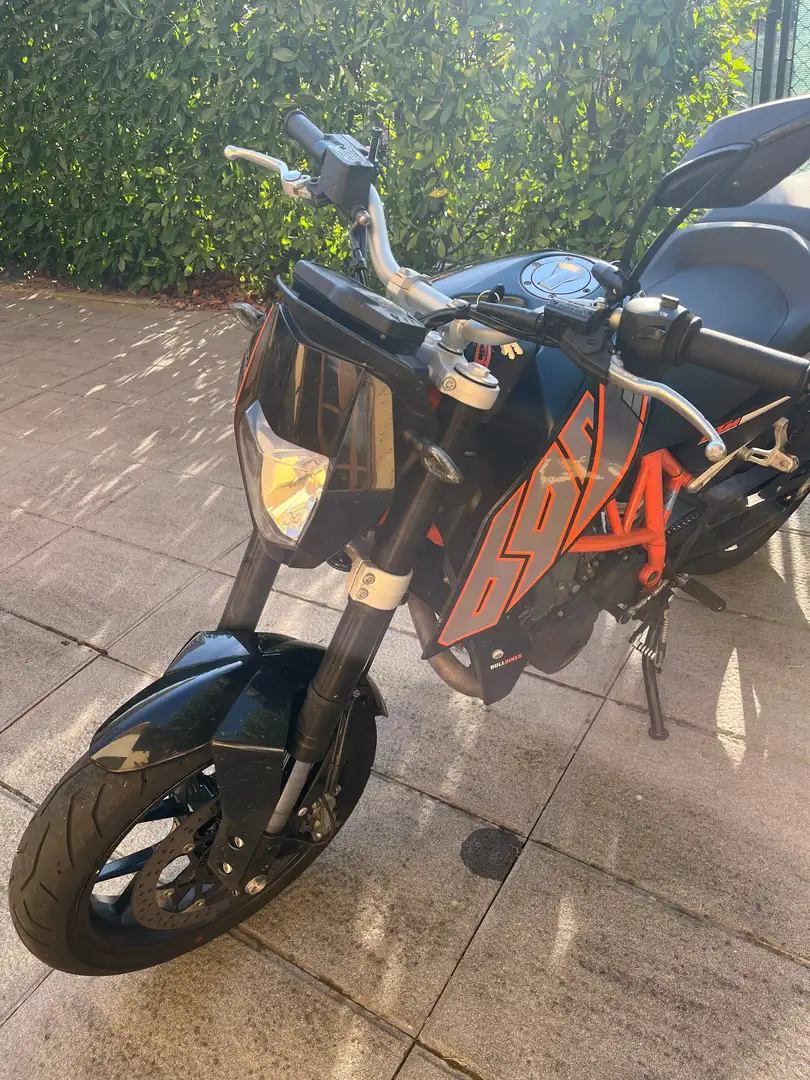 KTM 690 Duke Depotenziata solo a libretto Negro - 1