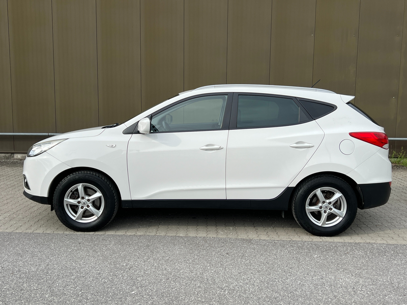 Hyundai iX35 1.6 2WD Rückfahrkamera PDC 1-Hand* — photo 8