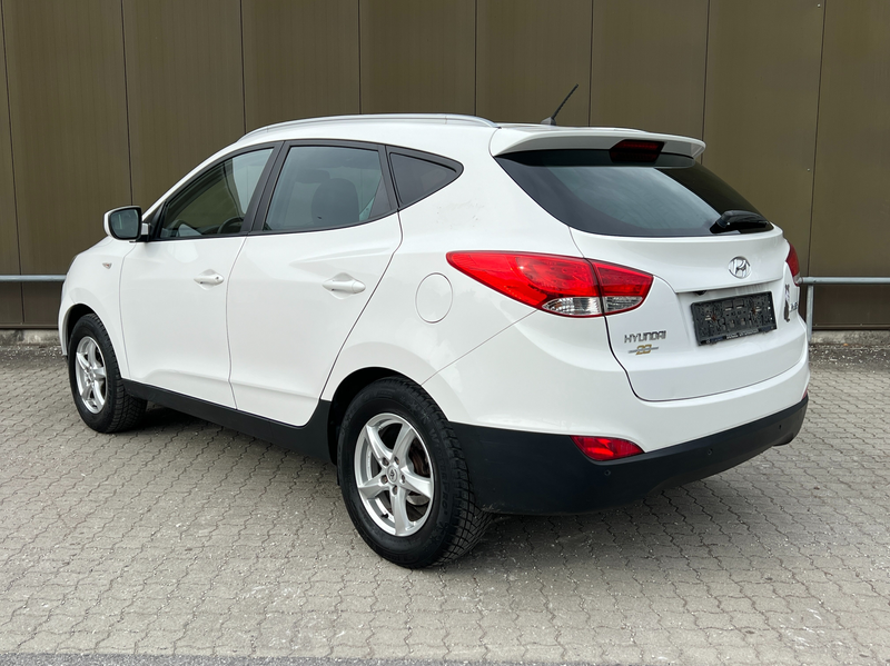 Hyundai iX35 1.6 2WD Rückfahrkamera PDC 1-Hand* — photo 7