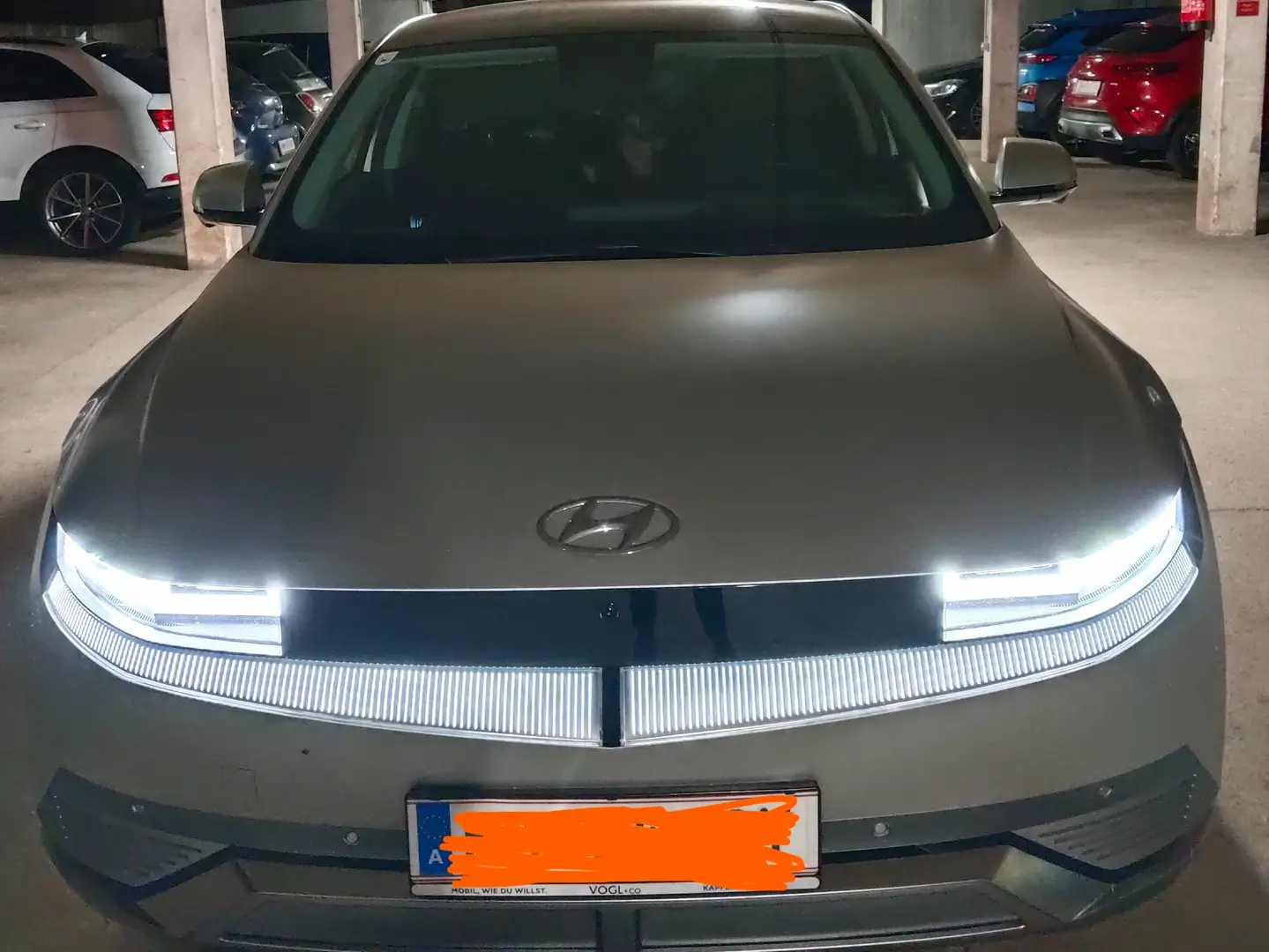 Hyundai IONIQ 5 Ioniq 5Elektro 73kWh FirstEditionLongRangeAWD Aut Grau - 1