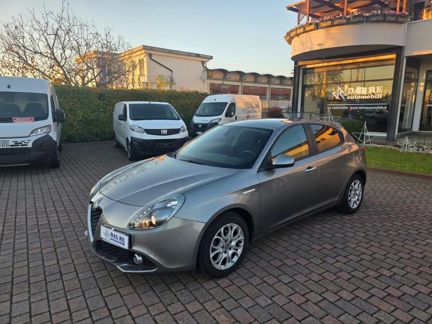 Alfa Romeo Giulietta 1.6 JTDm 120 CV Grigio - 1