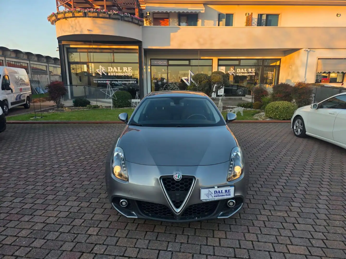 Alfa Romeo Giulietta 1.6 JTDm 120 CV Grigio - 2