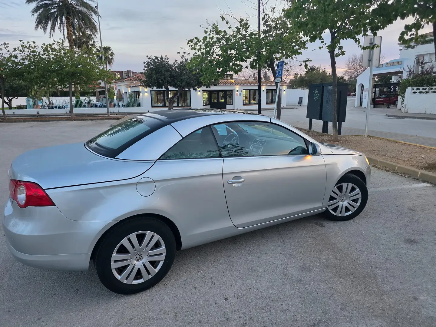 Volkswagen Eos Eos 2.0TDI DPF Gris - 1