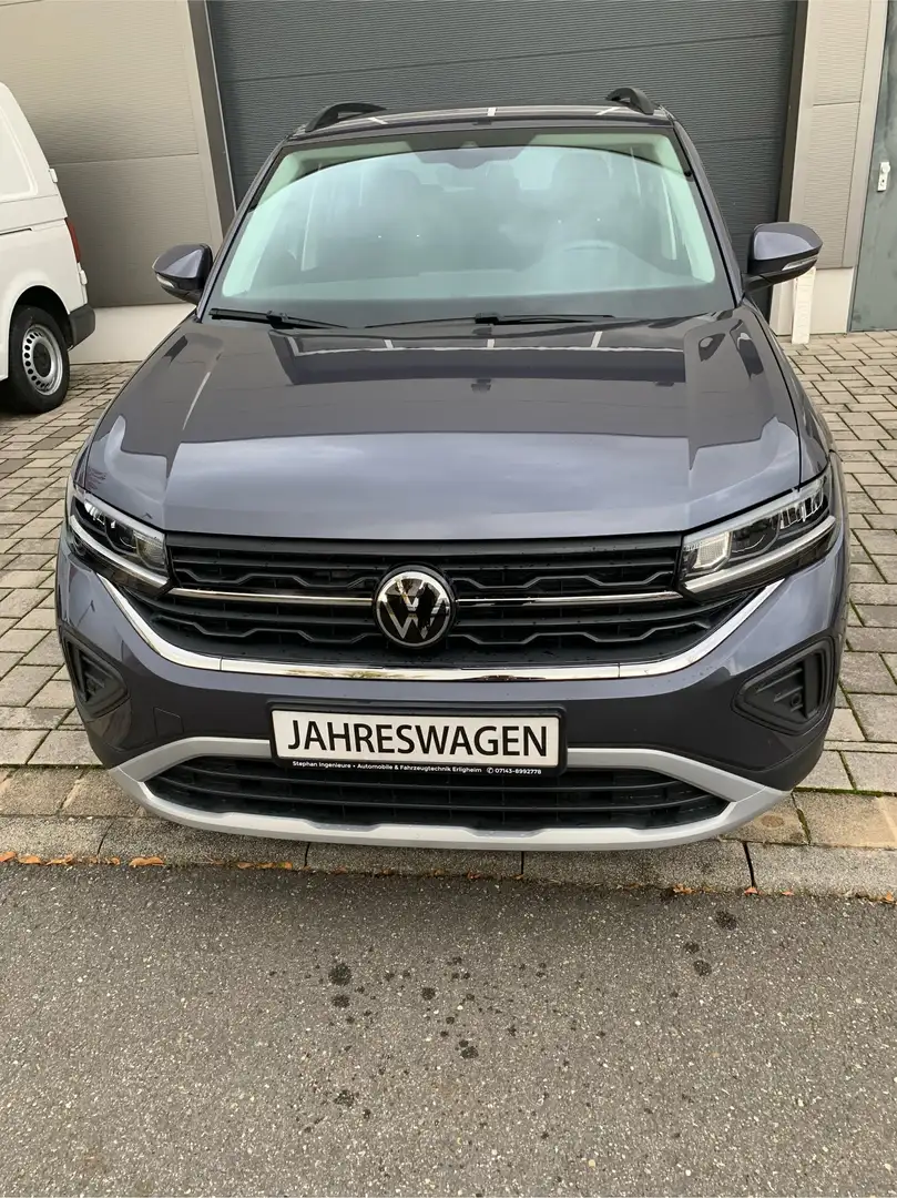 Volkswagen T-Cross T-Cross 1.0 TSI OPF Life 95PS SHZ Klima 1.Hand Grau - 1