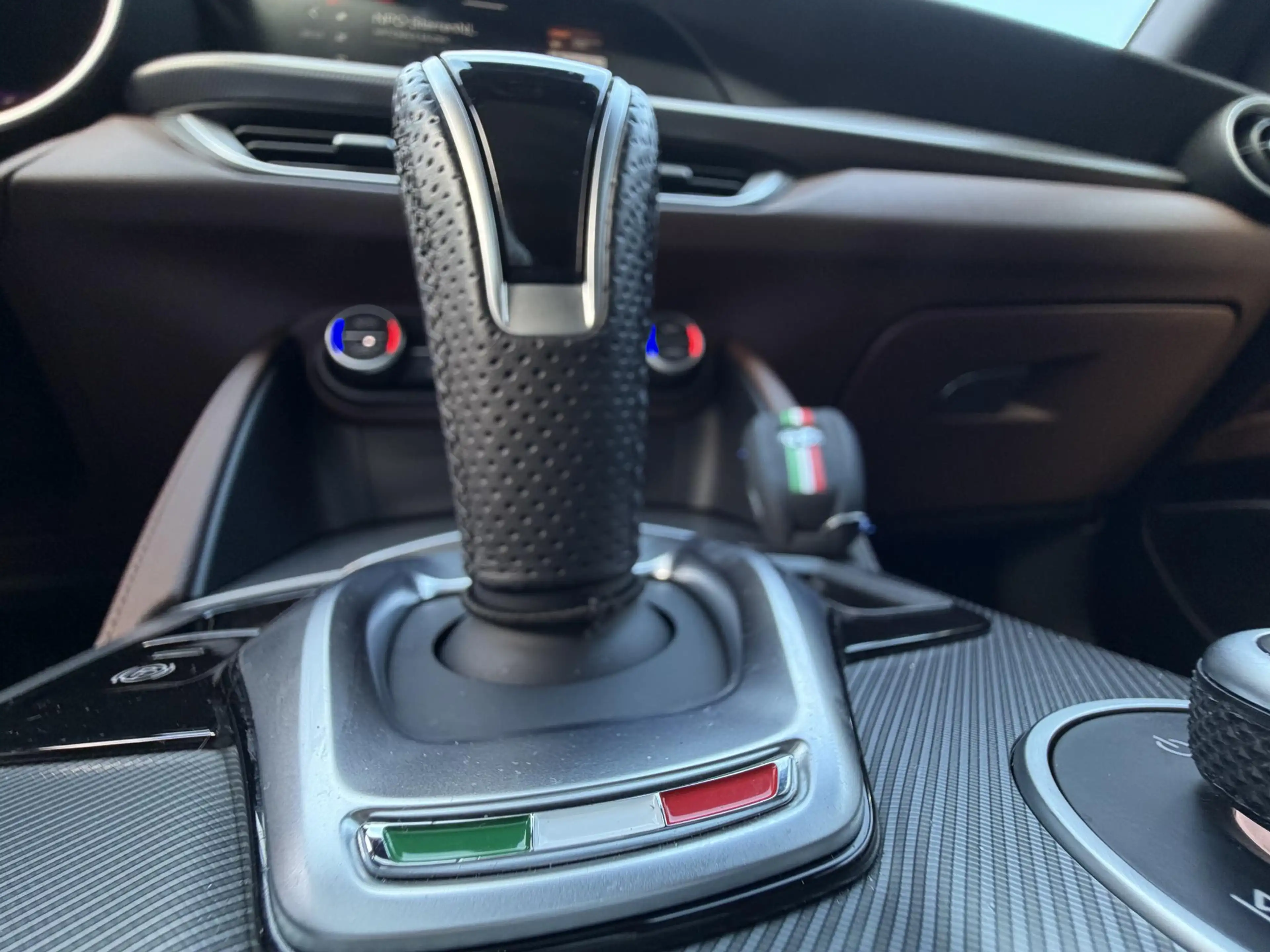 Alfa Romeo Stelvio 2.0 T AWD Veloce Ti / 280 PK / Bomvolle Stelvio! A — photo 7
