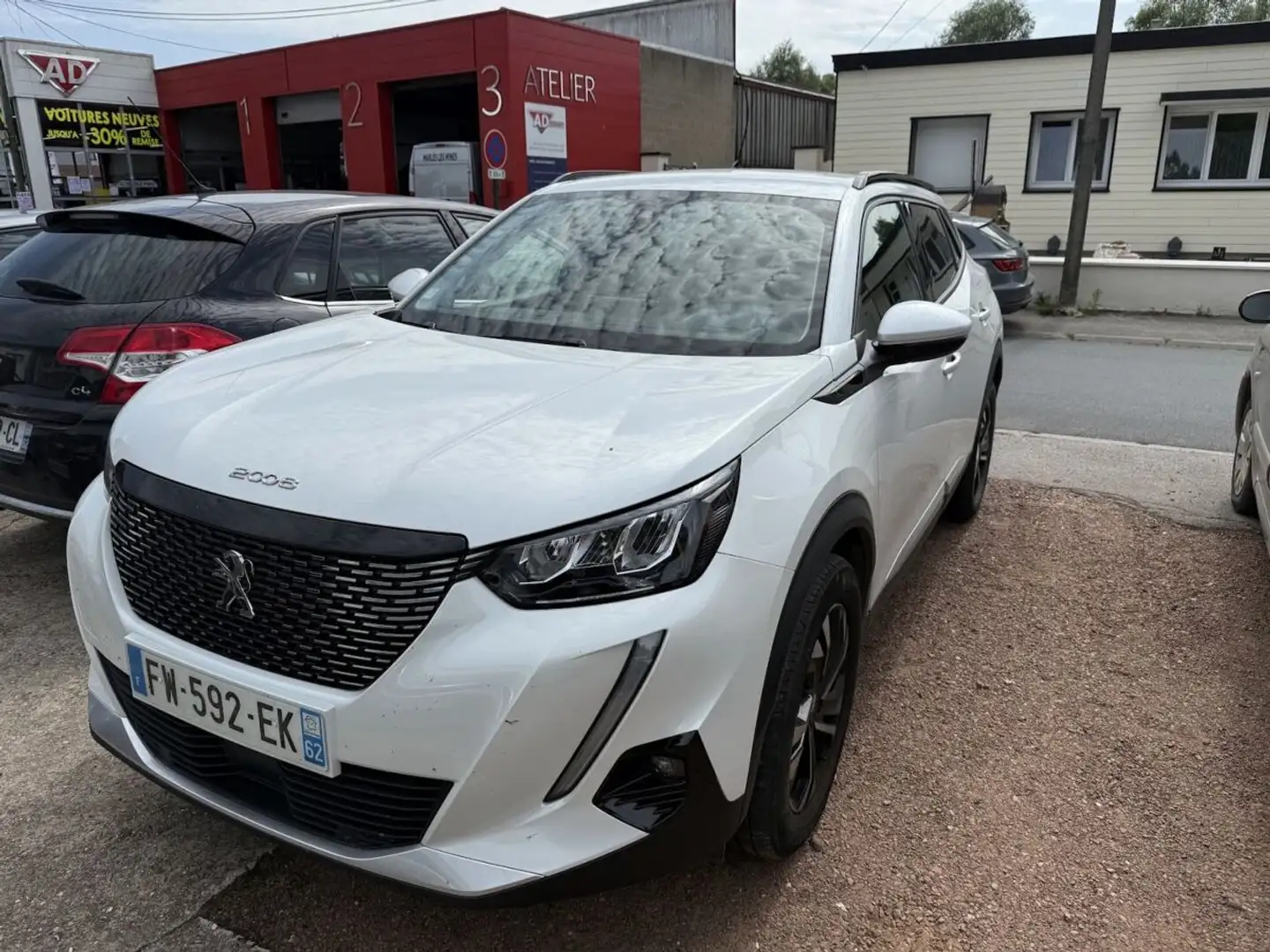 Peugeot 2008 1.2 130CV EAT8 ALLURE BUSINESS - 1