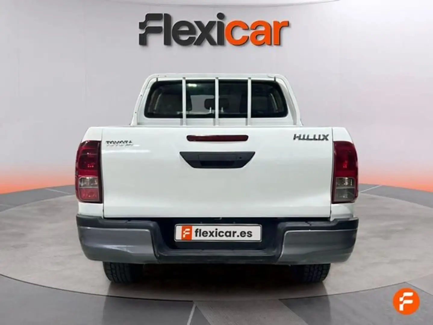 Toyota Hilux DC 2.4D 150 GX PLUS Blanco - 2