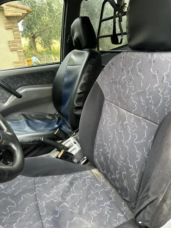 Nissan Terrano 3p 2.7 tdi SE, foto 4