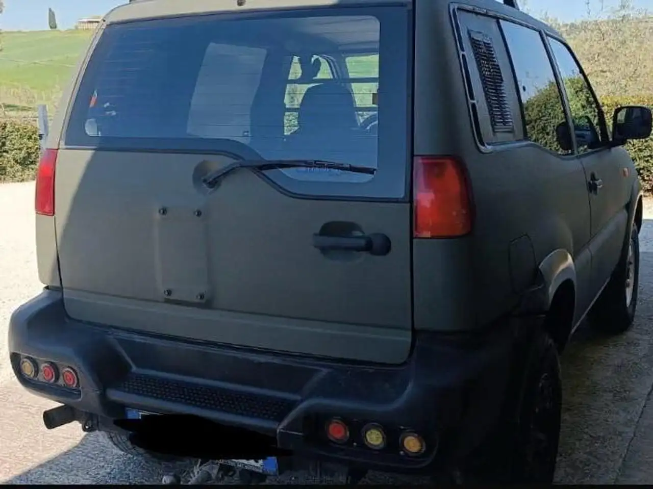 Nissan Terrano 3p 2.7 tdi SE, foto 2