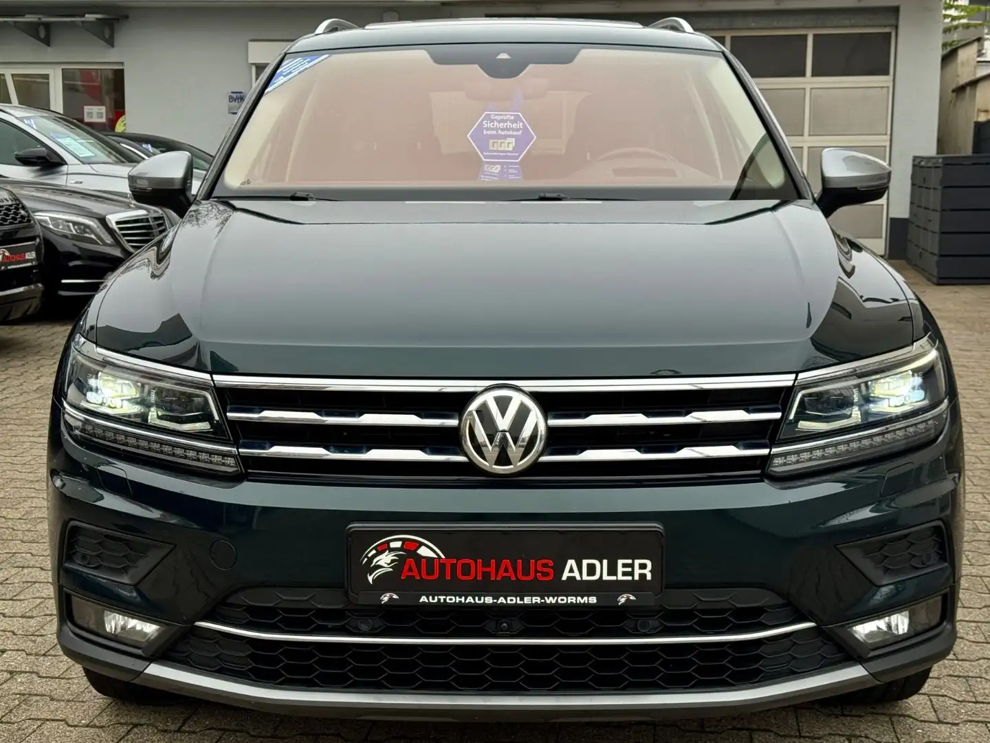 Volkswagen Tiguan TIGUAN ALLSPACE HIGHLINE 4MOTION*19%*1HD*360°ACC Grün - 2