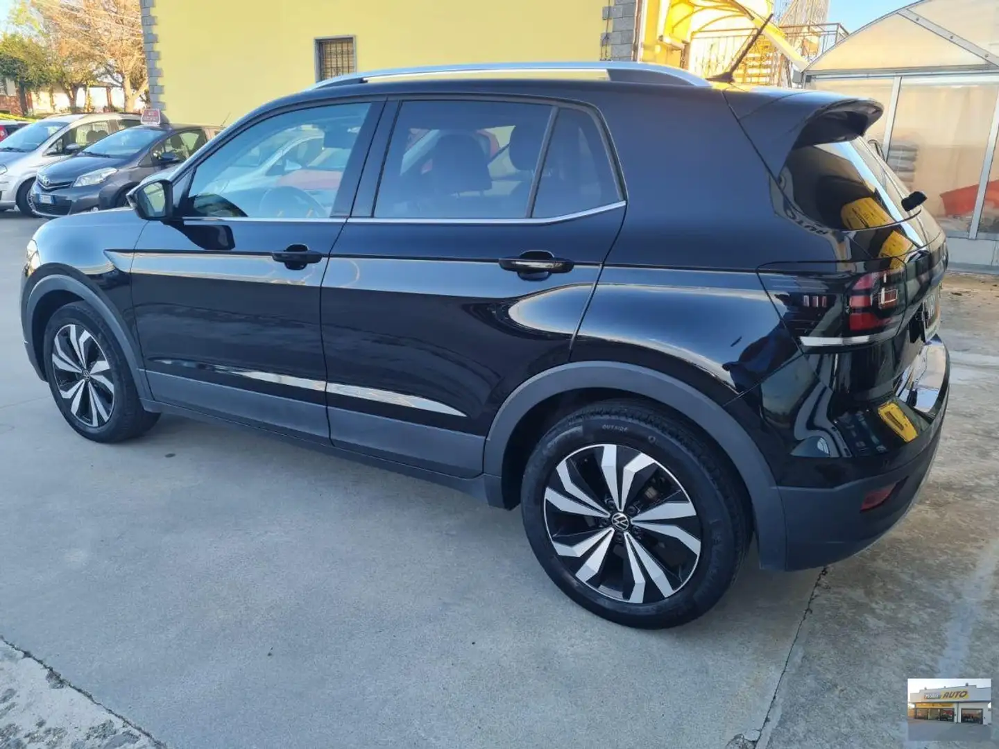 Volkswagen T-Cross 1.0 Benzina-Automatica-Anno 2021 Noir - 2