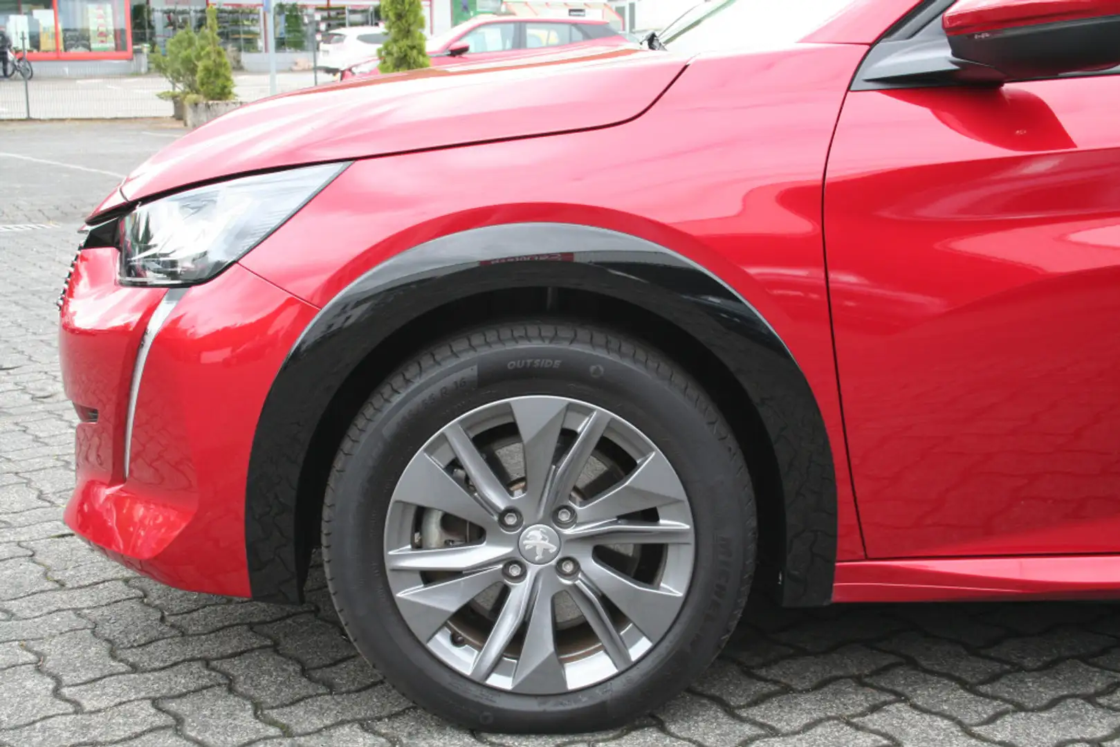Peugeot e-208 Active-Pack 136PS, SOH100%, Sitzheizung, Klimaat. Roşu - 2