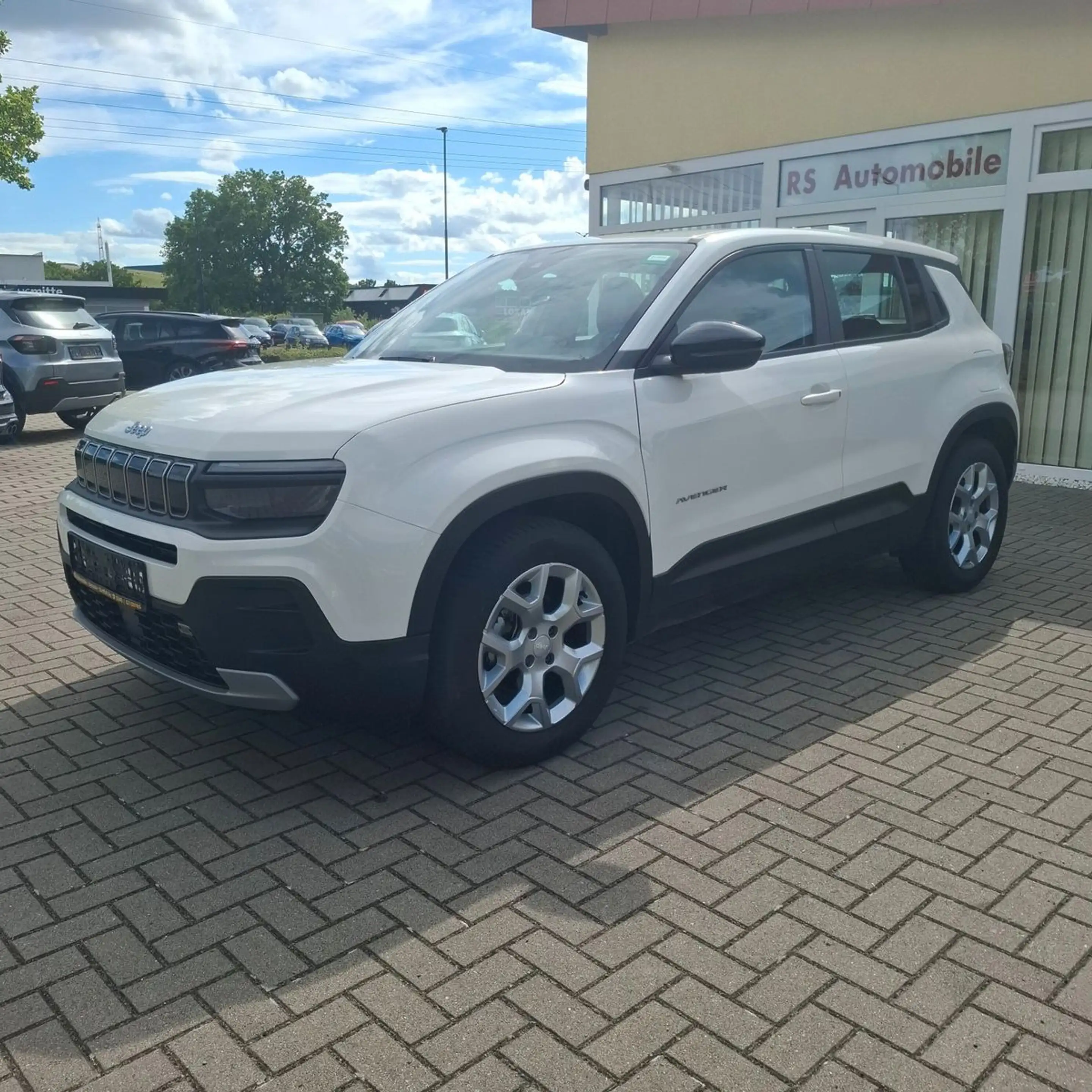 Jeep Avenger Altitude — photo 2