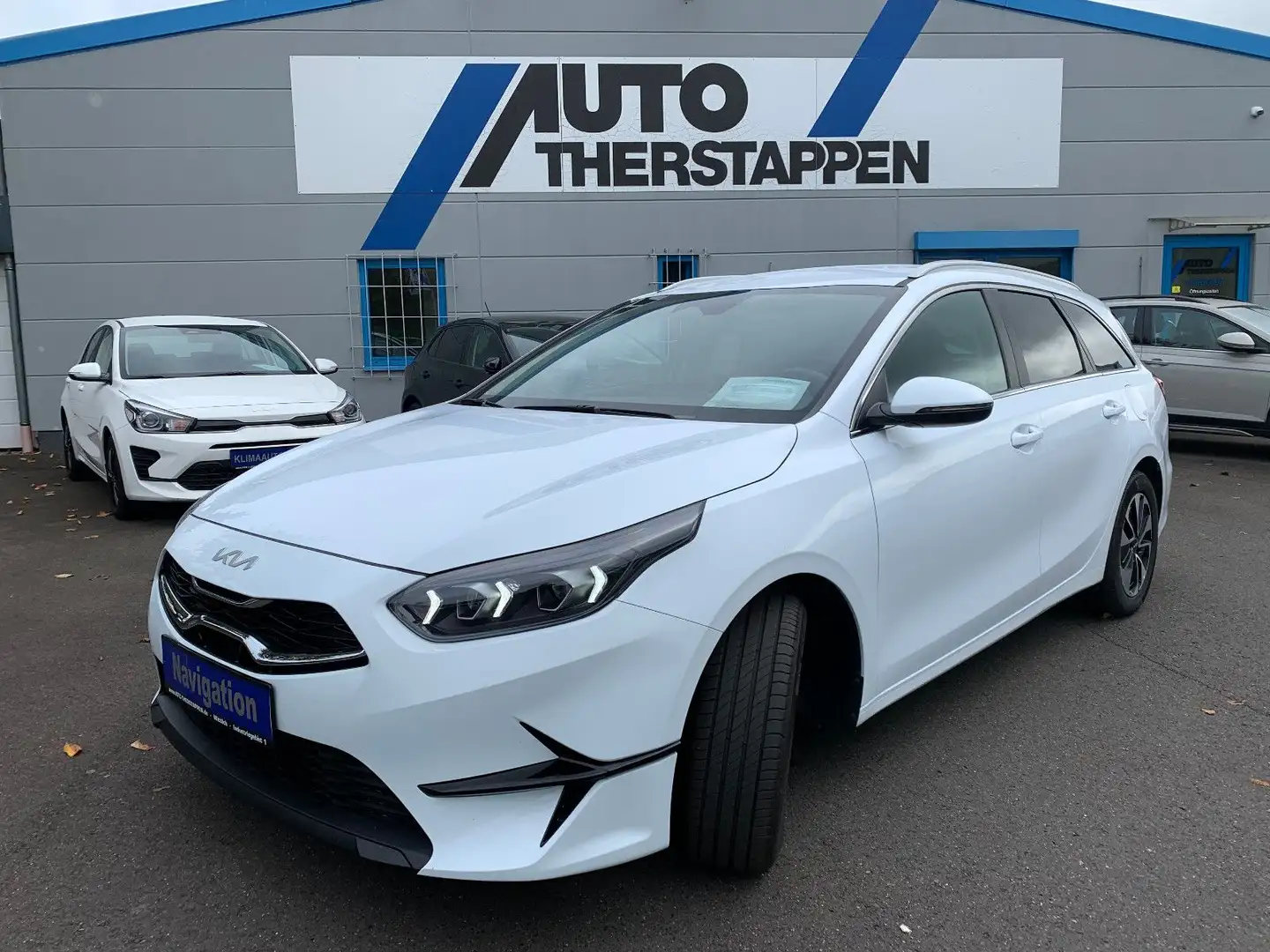 Kia Ceed SW / cee'd SW cee'd SW 140PS Navi/LED/Kamera/Sitzh./PDC/16 Alu Weiß - 1