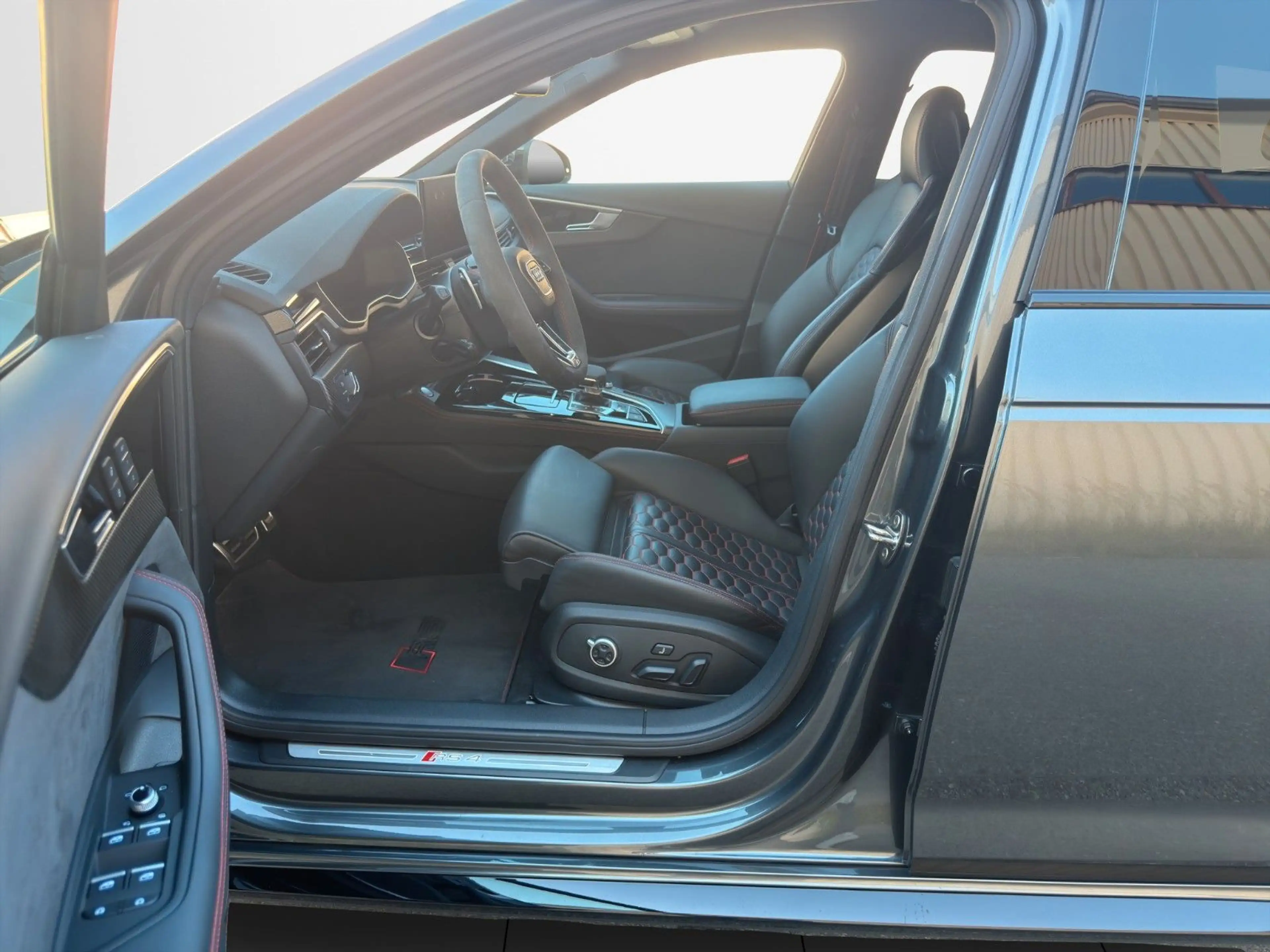 Audi RS4 Avant 2.9 TFSI qu. COMPETITION/B&O/KAM.360 — photo 13