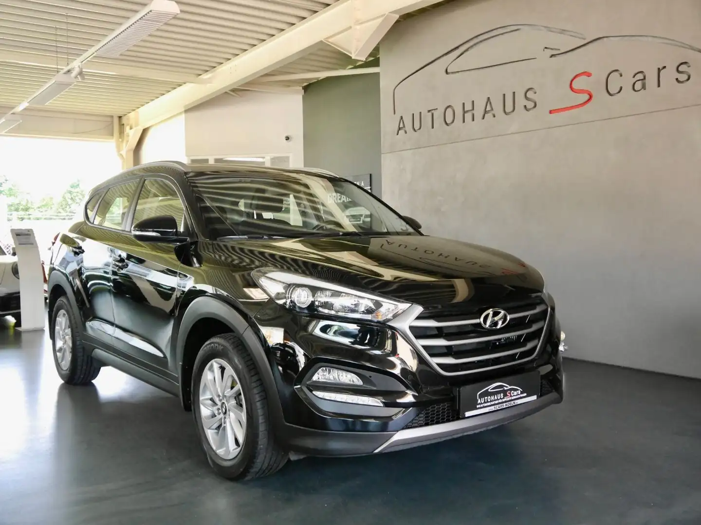 Hyundai TUCSON Trend 2WD*Navi*R.Kamera*54.000TKM Nero - 1