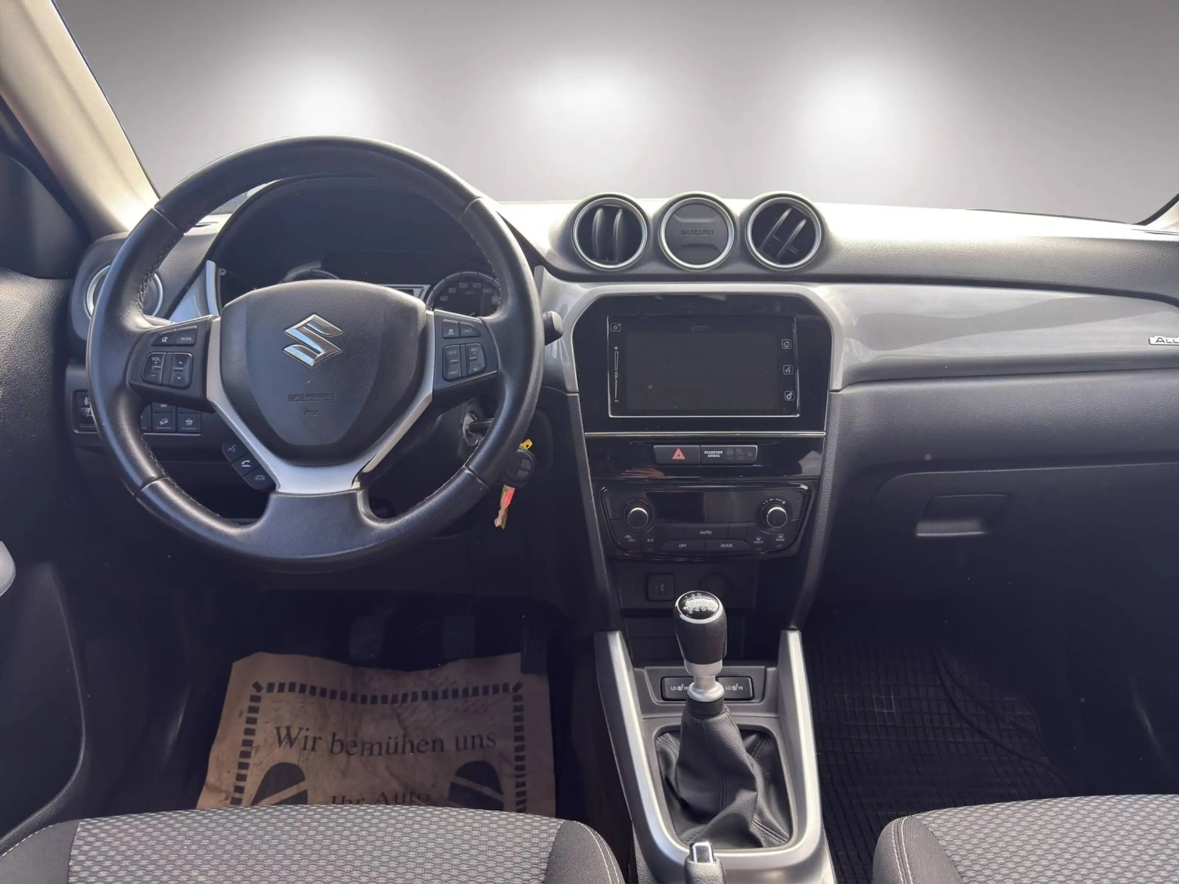 Suzuki Vitara 1,6 DDiS 4WD GL Shine — photo 10