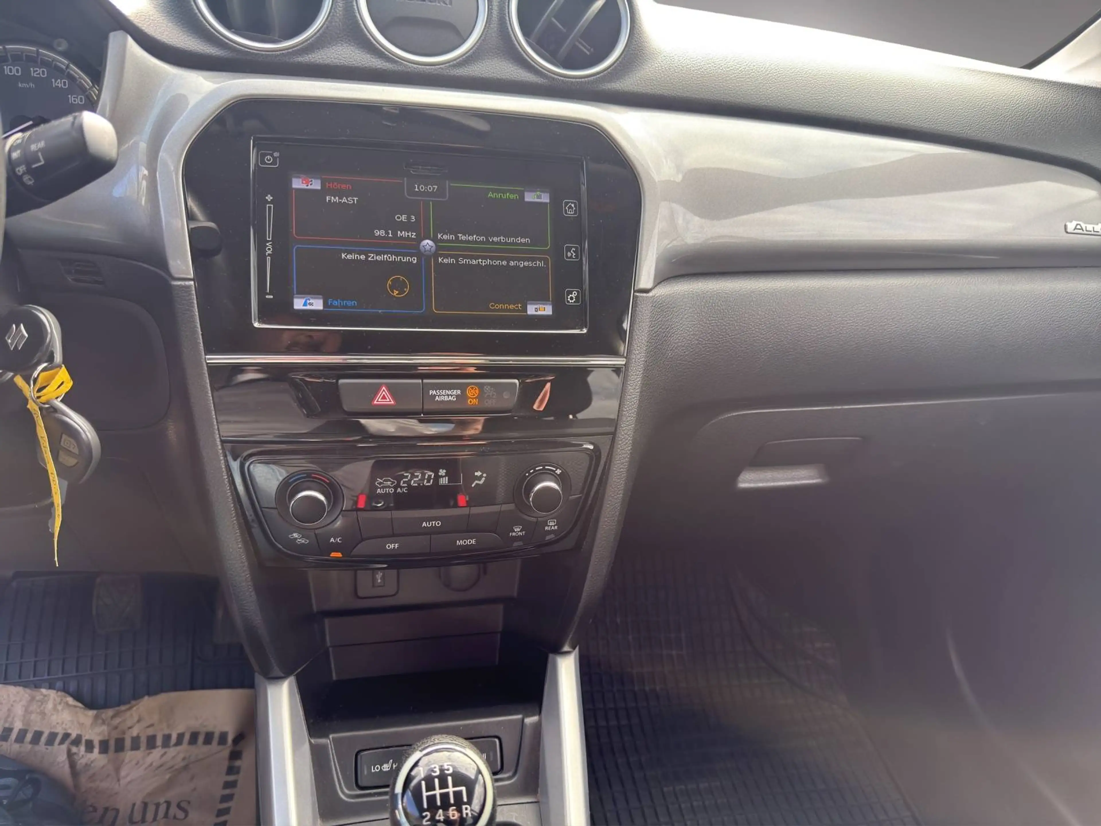 Suzuki Vitara 1,6 DDiS 4WD GL Shine — photo 13