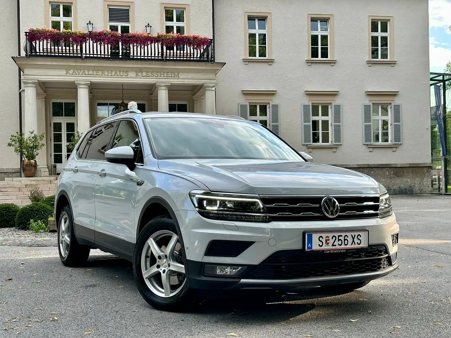 Volkswagen Tiguan Allspace Comfortline 4Motion Finanzierung möglich! Grau - 1
