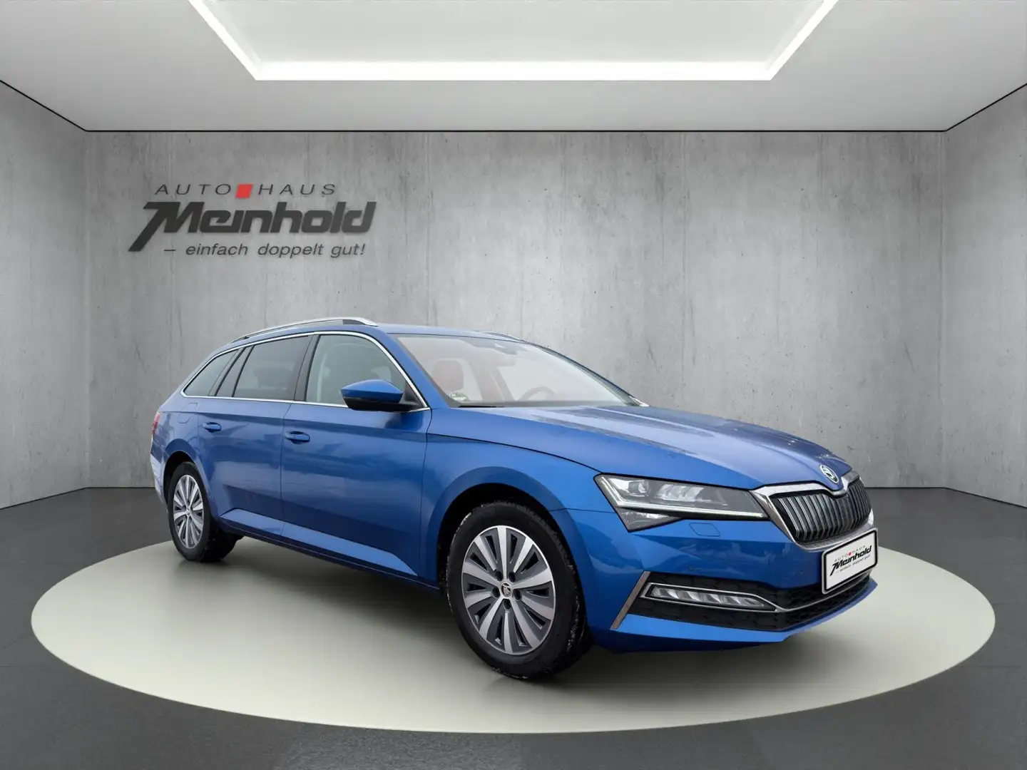 Skoda Superb Combi 1.4 TSI Hybrid iV Style, Kamera,ACC Blau - 2