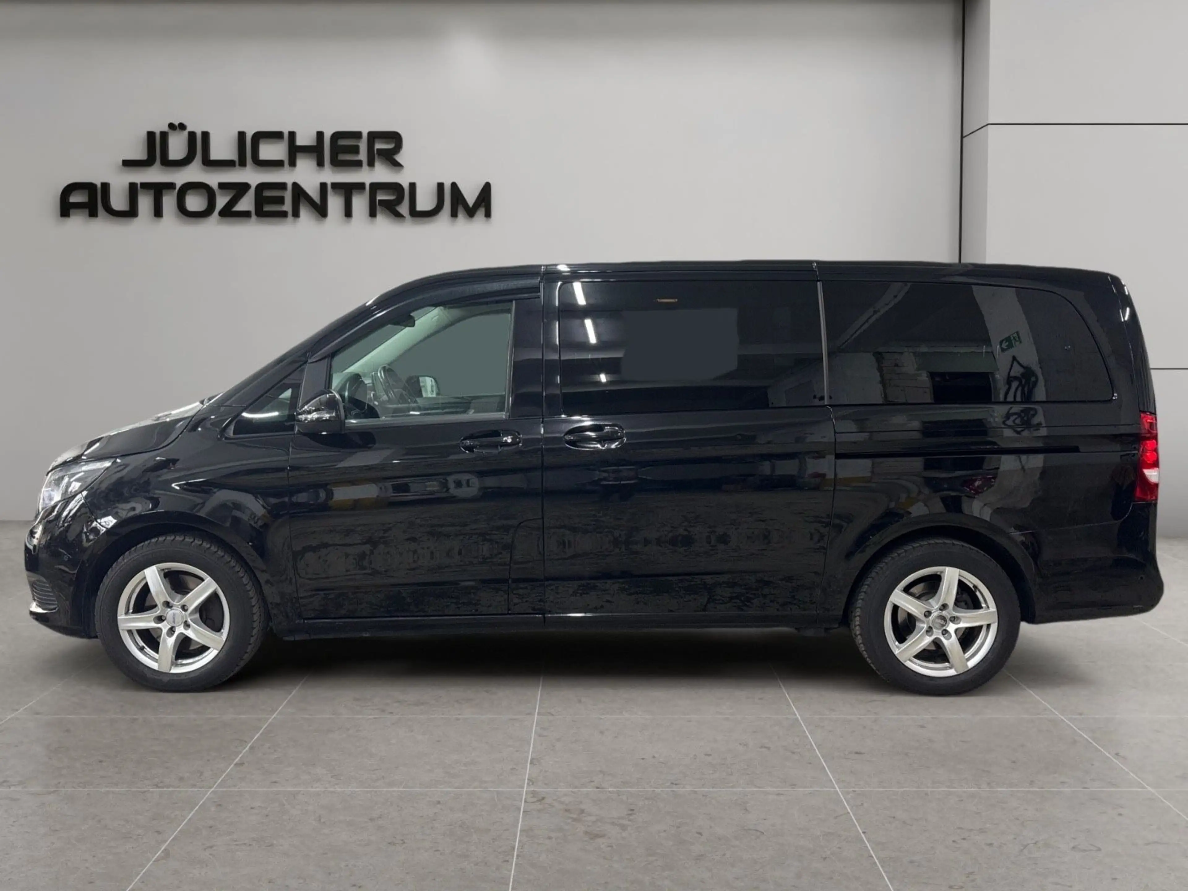 Mercedes-Benz V 250 d Aut. lang Avantgarde, 1.Hand, 7-Sitzer — photo 5