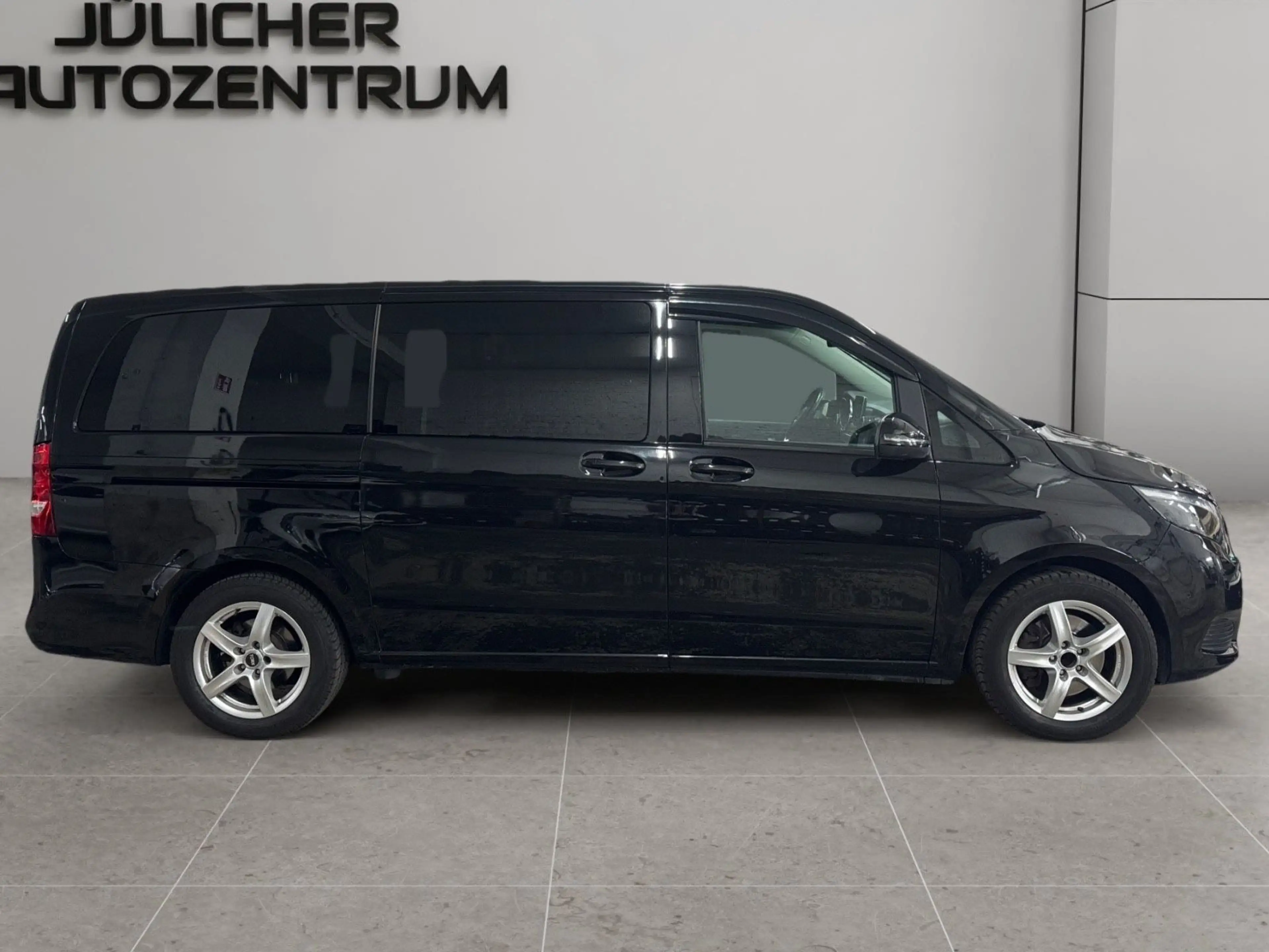 Mercedes-Benz V 250 d Aut. lang Avantgarde, 1.Hand, 7-Sitzer — photo 2