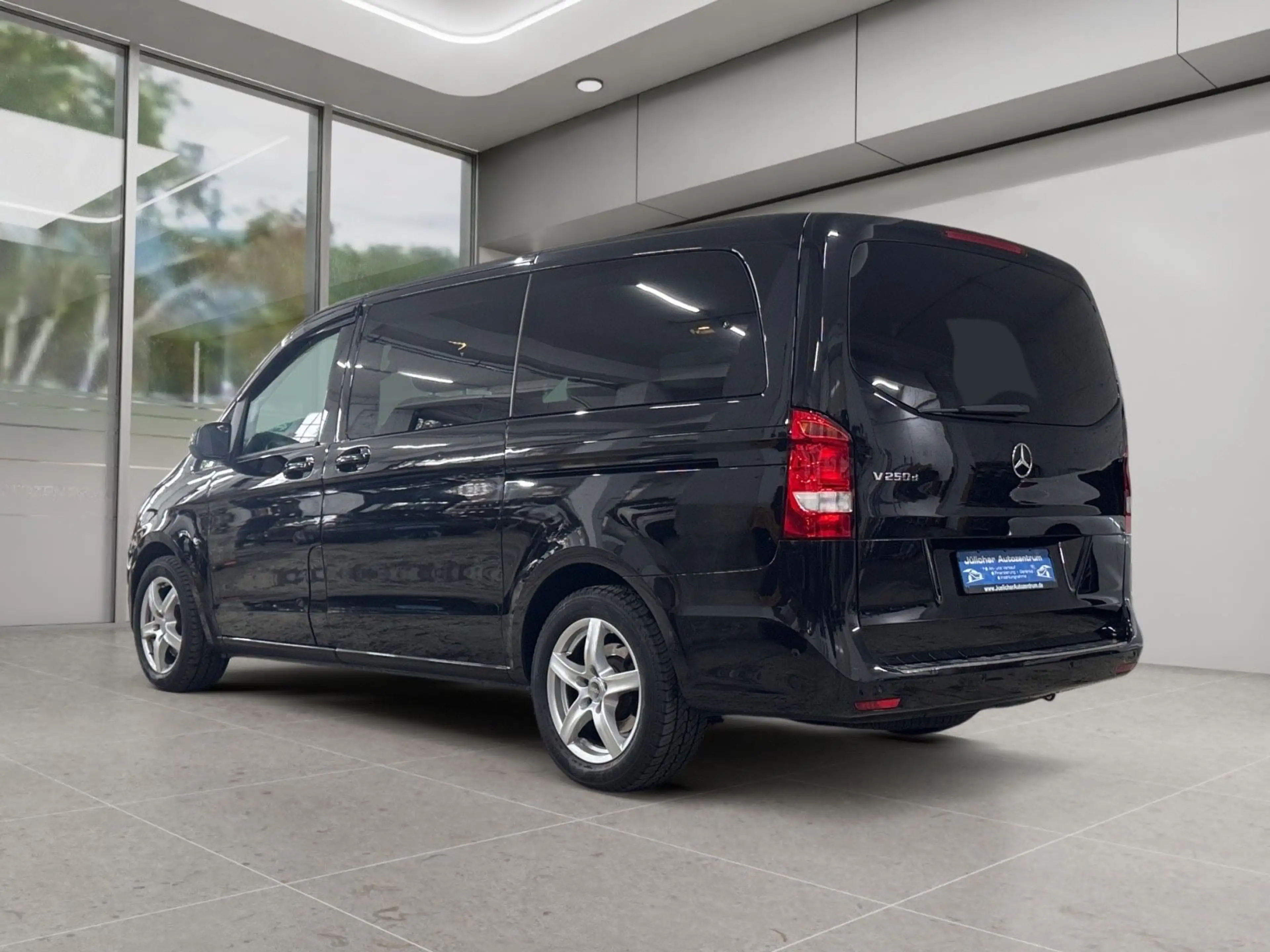 Mercedes-Benz V 250 d Aut. lang Avantgarde, 1.Hand, 7-Sitzer — photo 6