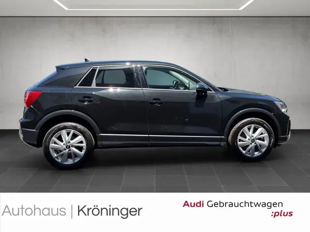 Audi Q2 view 4