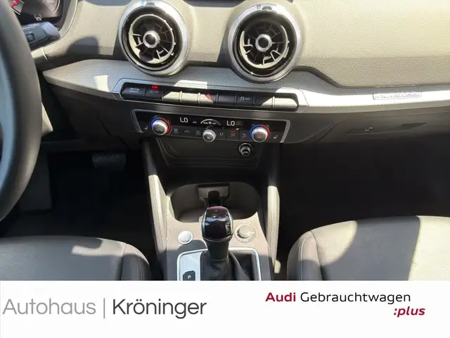 Audi Q2 view 14