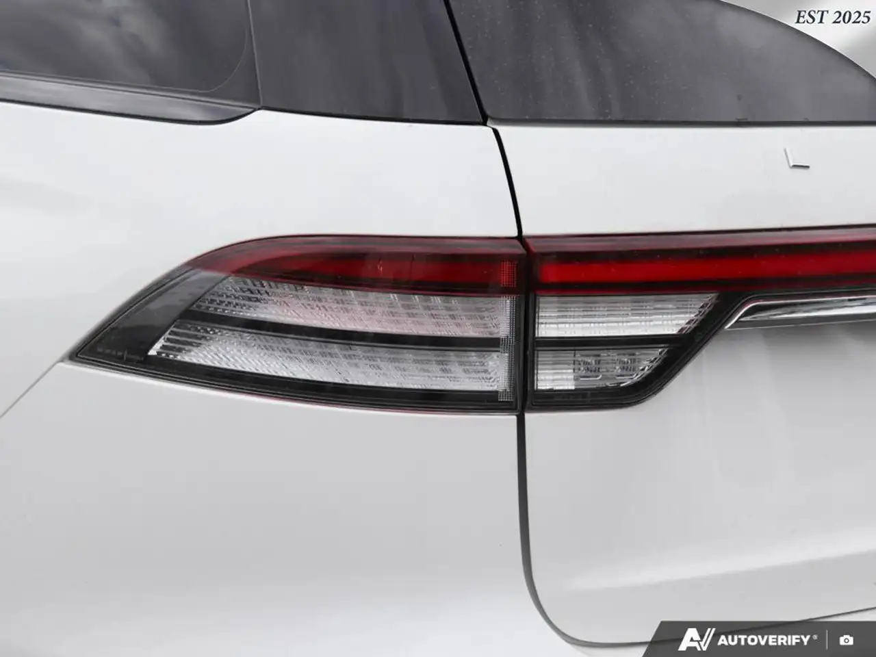 Lincoln Aviator снимка Lincoln Aviator