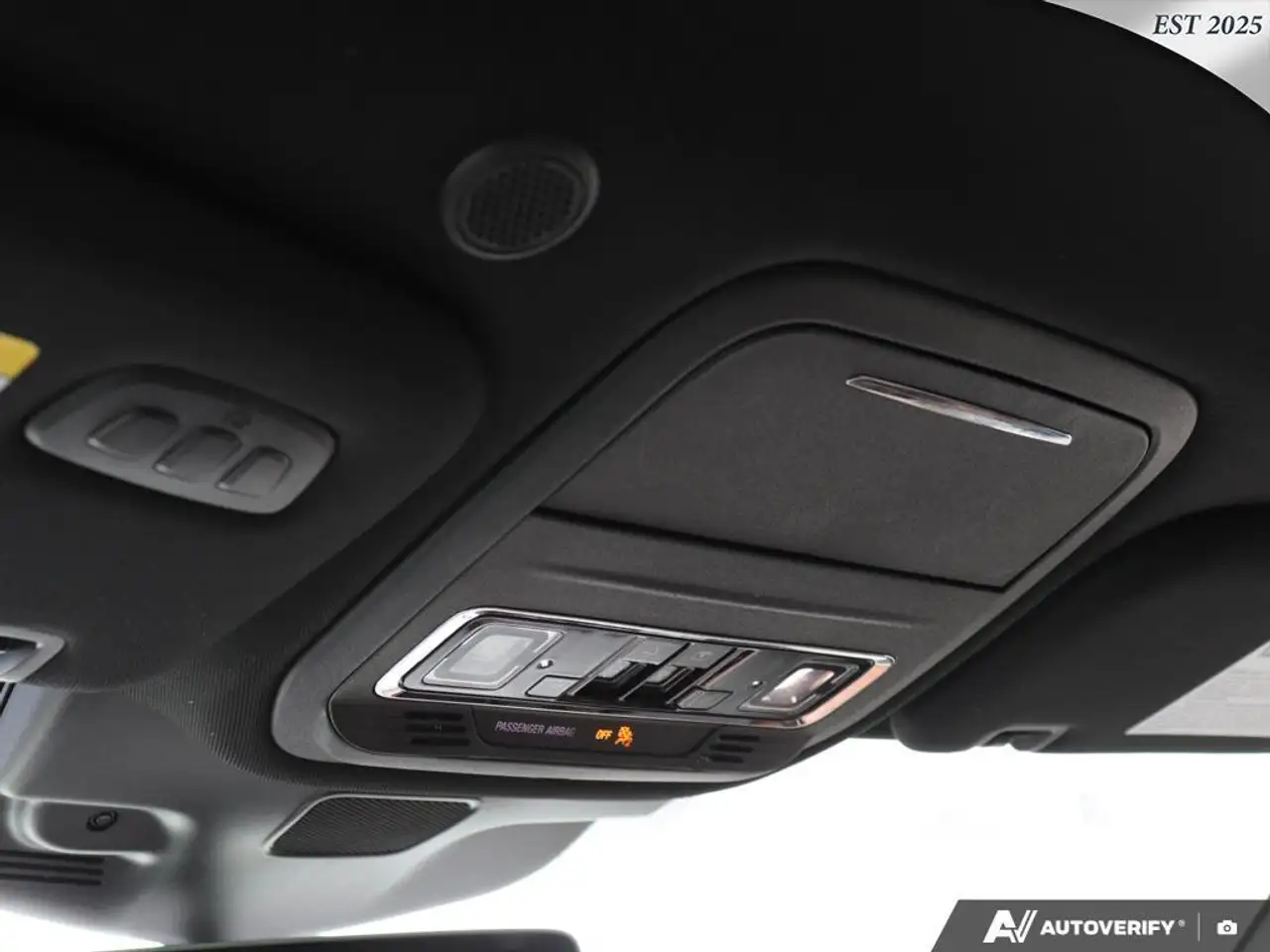 Lincoln Aviator снимка Lincoln Aviator