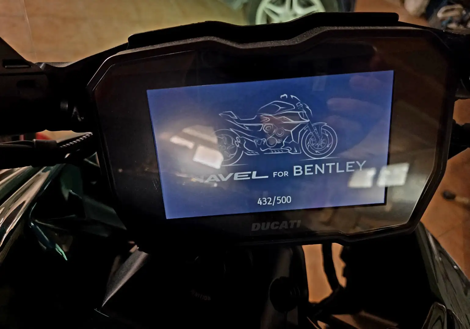 Ducati Diavel Bentley Verde - 2