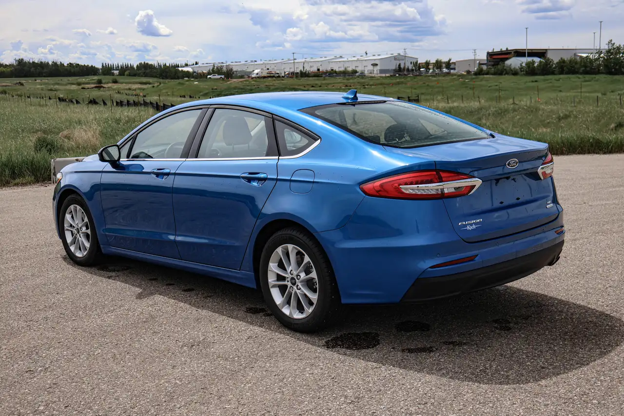 Ford Fusion снимка Ford Fusion