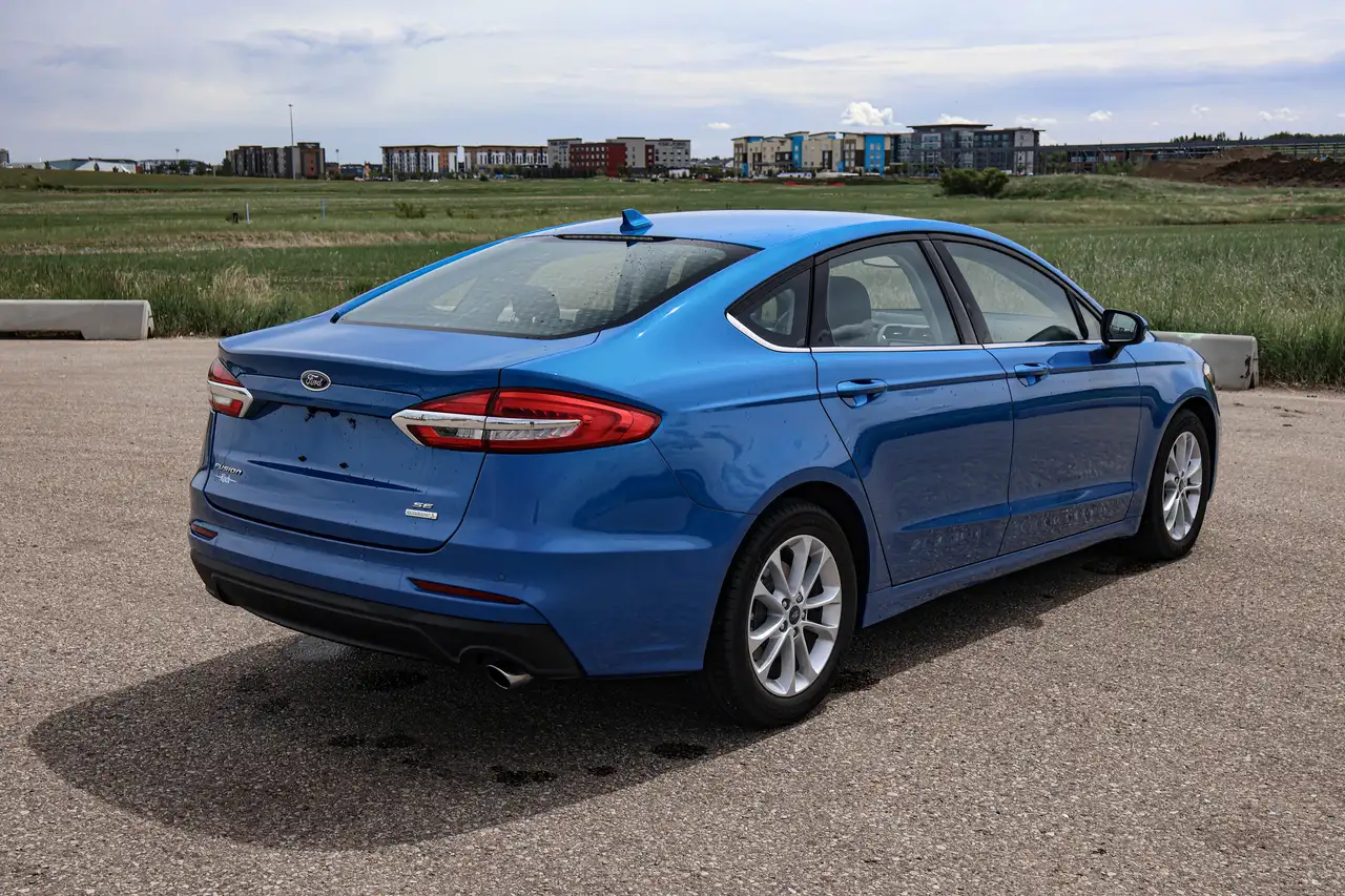 Ford Fusion снимка Ford Fusion